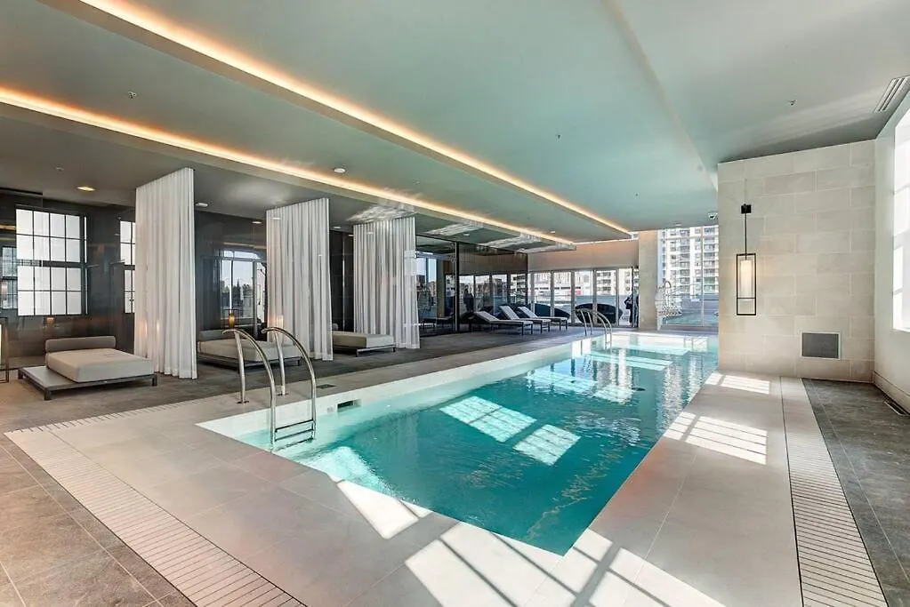 Luxury Downtown Escape Pool & Free Parking Apartamento Montréal