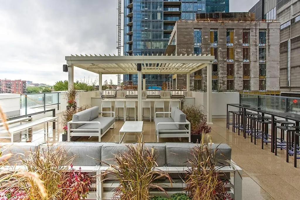 Luxury Downtown Escape Pool & Free Parking Apartamento Montréal