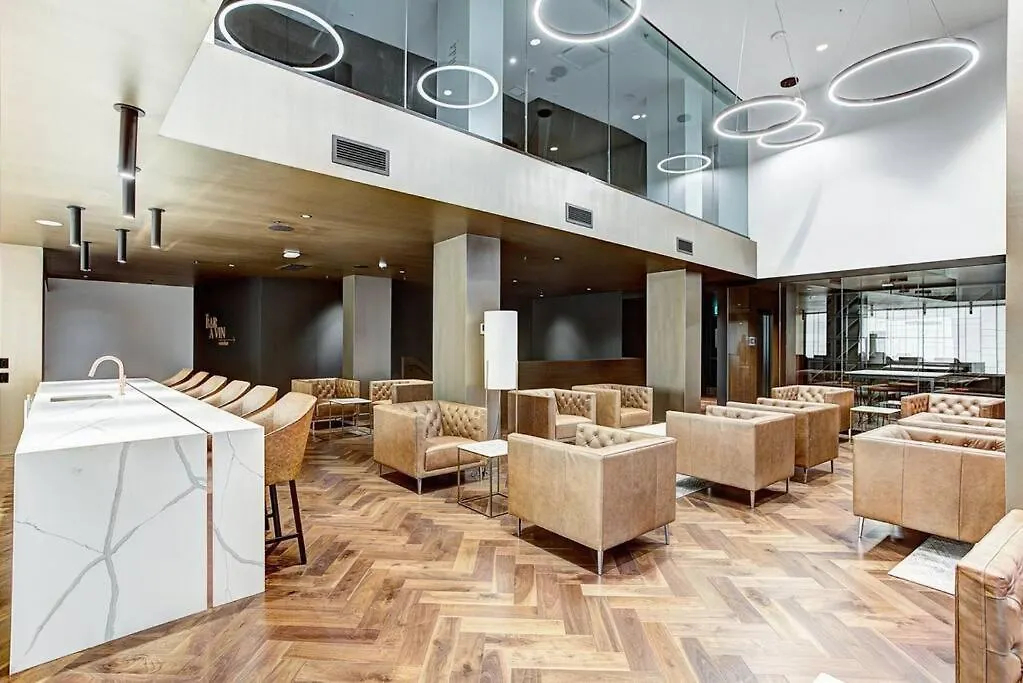 Luxury Downtown Escape Pool & Free Parking Apartamento Montréal 0*,