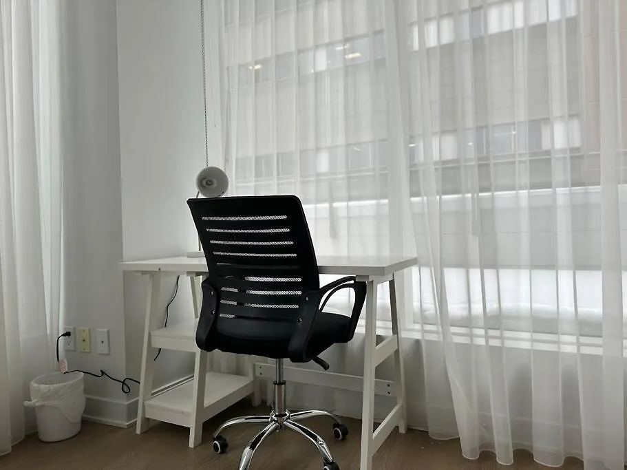Luxury Downtown Escape Pool & Free Parking Apartamento Montréal