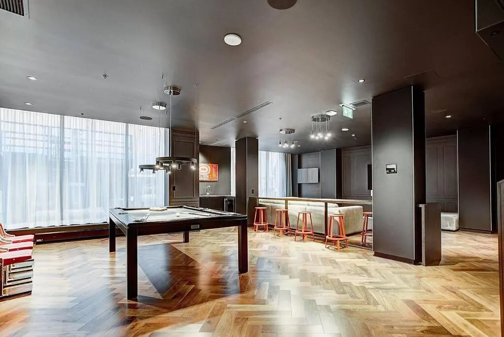 Luxury Downtown Escape Pool & Free Parking Apartamento Montréal